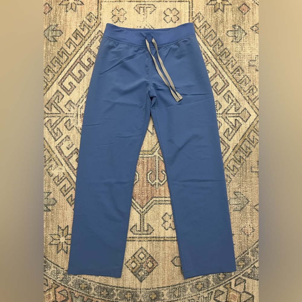 FIGS Women’s XSP Livingston Scrub Pants Ceil Blue